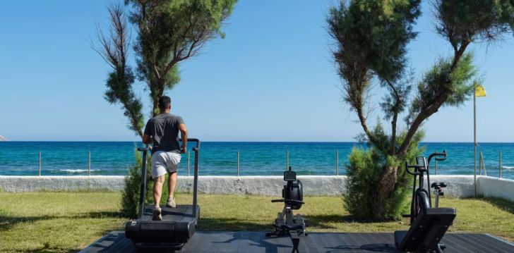 Izbaudiet Krētas burvību 4* CIVITEL CRETA BEACH viesnīcā! 14