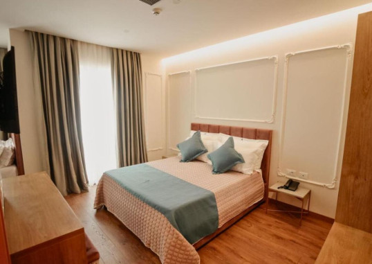 HOTEL MARTINESS 3