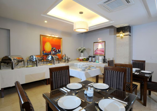 GALLANT HOTEL 7