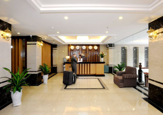 GALLANT HOTEL 13
