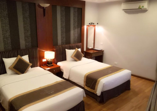 GALLANT HOTEL 18
