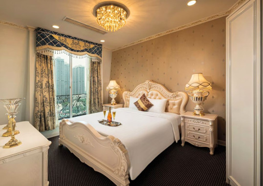 SUPER CANDLE HOTEL 33