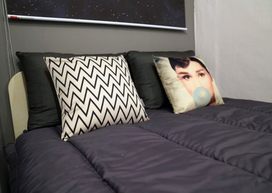 APOLLO GUESTHOUSE 6