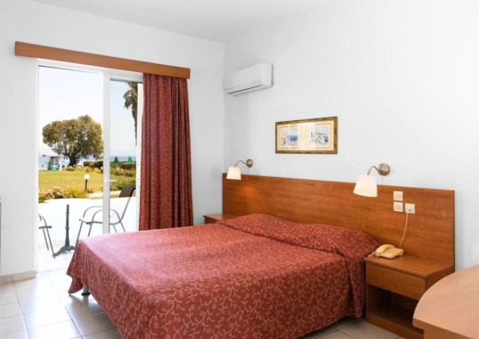 PYLEA BEACH HOTEL 16