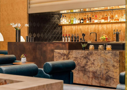 THE DELPHI HOTEL 22