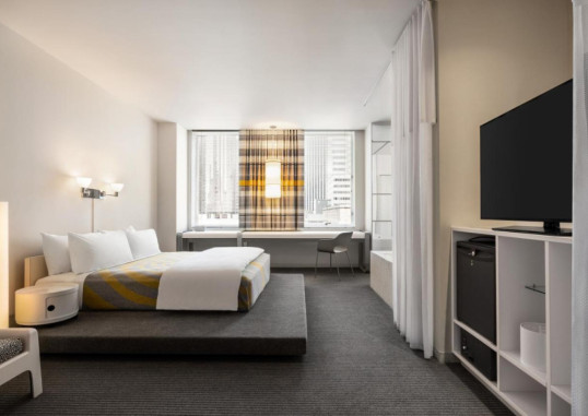 THE DELPHI HOTEL 17