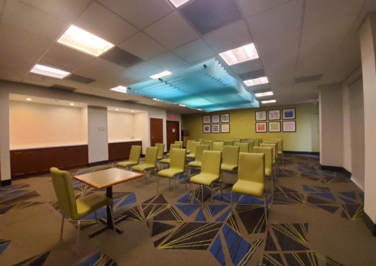 HOLIDAY INN EXPRESS & SUITES HIALEAH 19