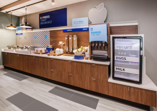 HOLIDAY INN EXPRESS & SUITES HIALEAH 20