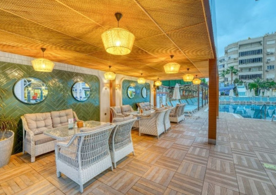 CLUB BIG BLUE SUITE 10