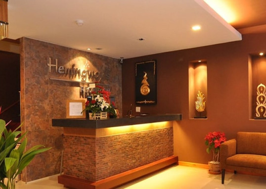 HEMINGWAY'S HOTEL 5