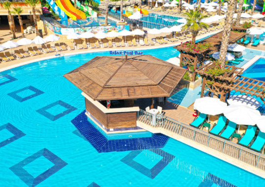 CRYSTAL SUNSET LUXURY RESORT & SPA 7