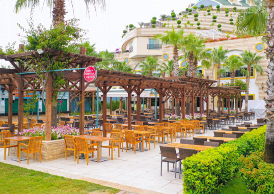 CRYSTAL SUNSET LUXURY RESORT & SPA 23