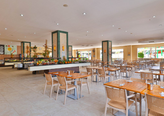 CRYSTAL SUNSET LUXURY RESORT & SPA 24