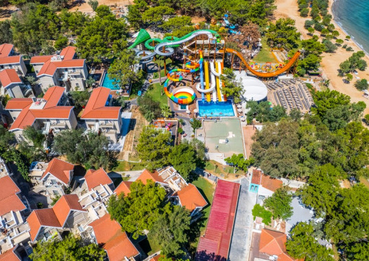 LONG BEACH CLUB NATURE 3
