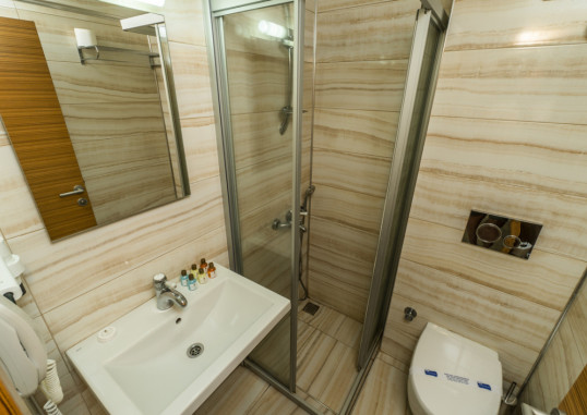 DRAGUT POINT NORTH 16