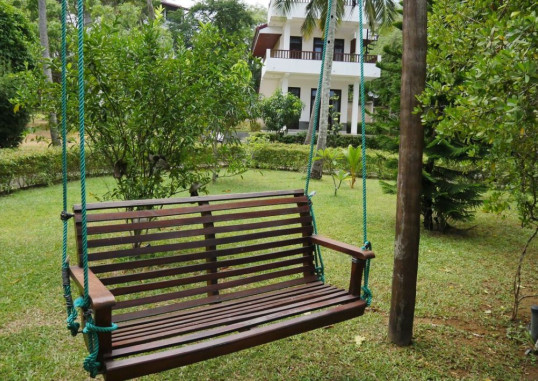 HIDEAWAY LODGE 8