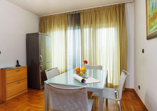 EUROPE HOTEL 23