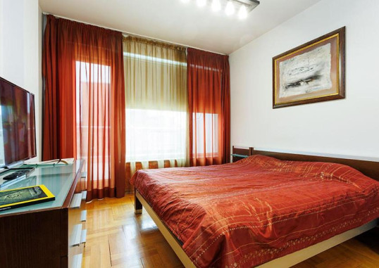 EUROPE HOTEL 27