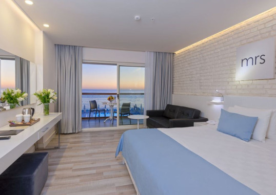LONICERA WEST HOTEL 25