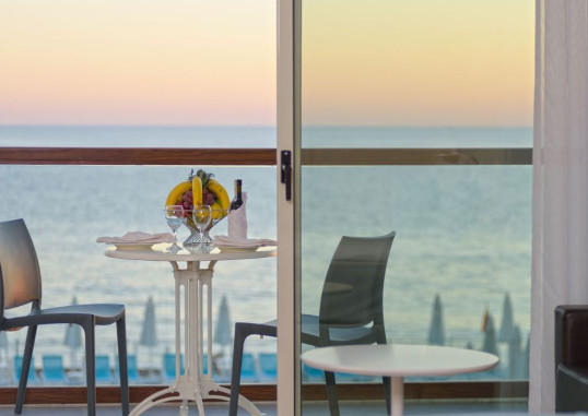 GOLD ISLAND FAMILY 27