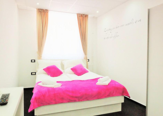 LUWIANA SUITES 6
