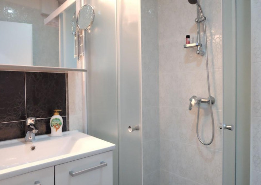 LUWIANA SUITES 14