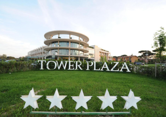 PISA TOWER PLAZA HOTEL 3