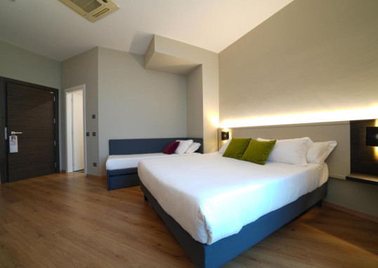 PISA TOWER PLAZA HOTEL 17