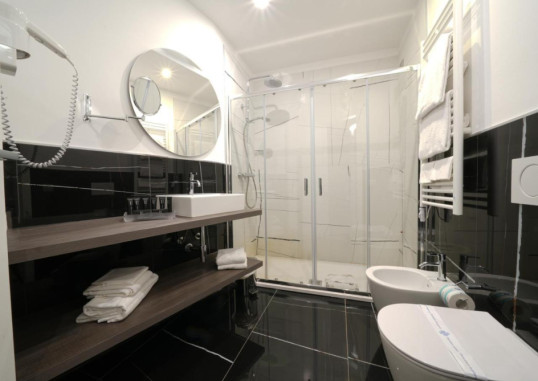 PISA TOWER PLAZA HOTEL 19