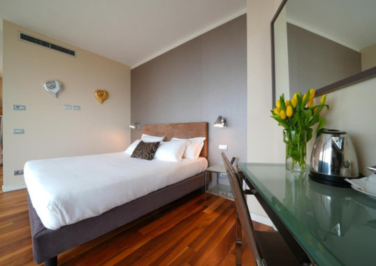 PISA TOWER PLAZA HOTEL 28
