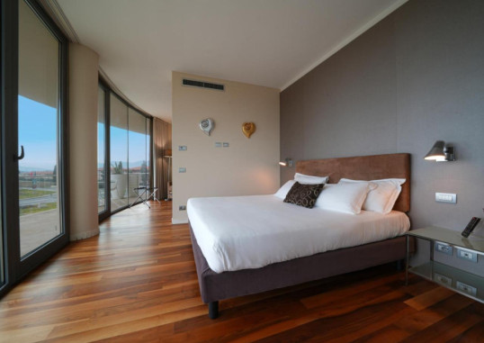 PISA TOWER PLAZA HOTEL 29