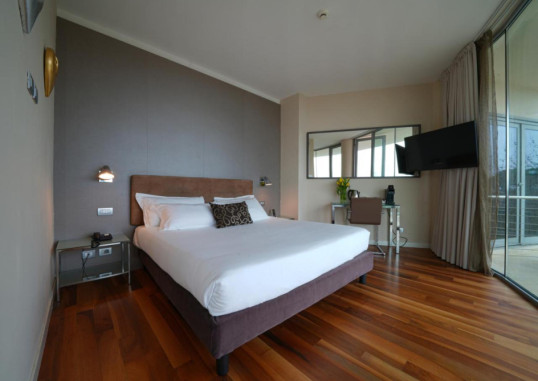 PISA TOWER PLAZA HOTEL 30