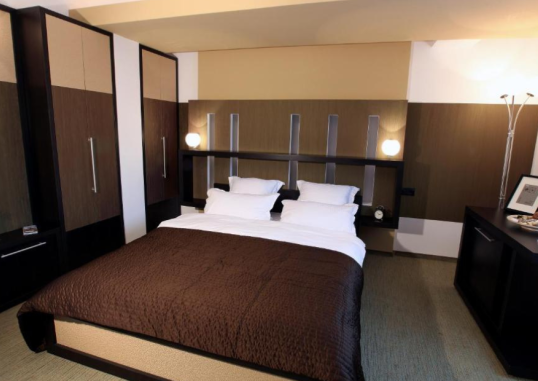 HOTEL AMBIANCE 2