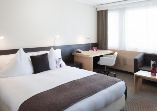 CROWNE PLAZA ZURICH 1