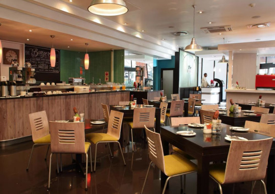 CAPE DIAMOND BOUTIQUE HOTEL 4