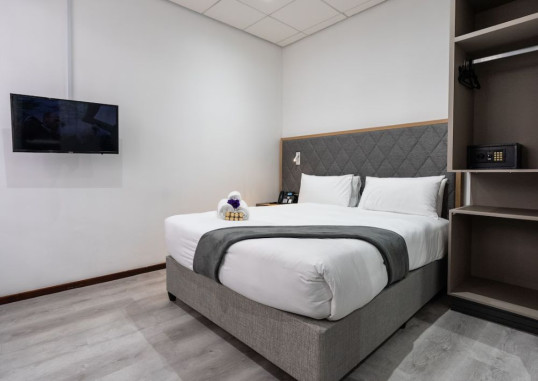 CAPE DIAMOND BOUTIQUE HOTEL 15