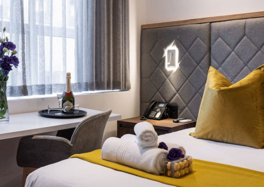 CAPE DIAMOND BOUTIQUE HOTEL 23