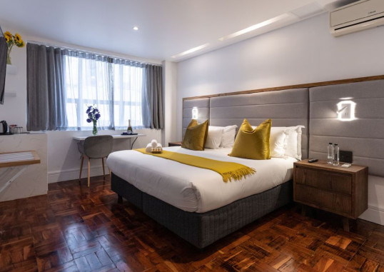 CAPE DIAMOND BOUTIQUE HOTEL 24