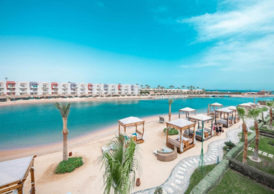 POSH CLUB SUNRISE CRYSTAL BAY RESORT 1
