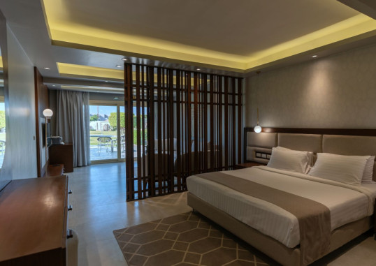 POSH CLUB SUNRISE CRYSTAL BAY RESORT 45