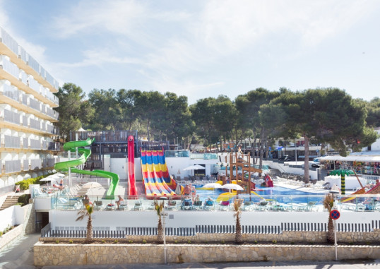 BEST CAP SALOU 2