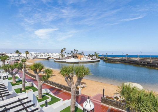 SANDS BEACH RESORT 3