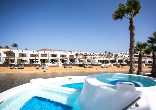 SANDS BEACH RESORT 6