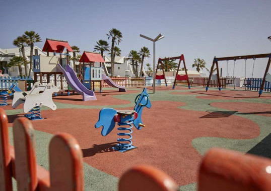 SANDS BEACH RESORT 18