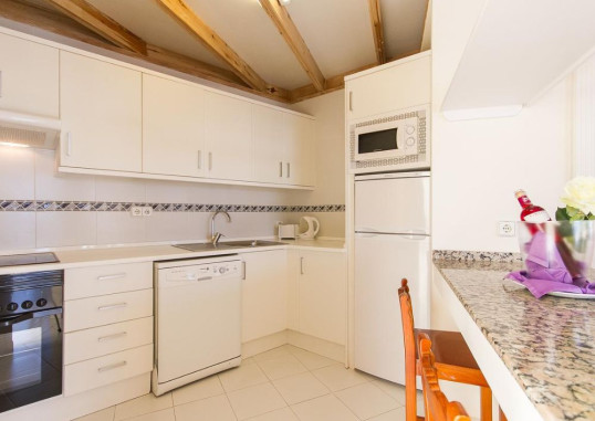 SANDS BEACH RESORT 32