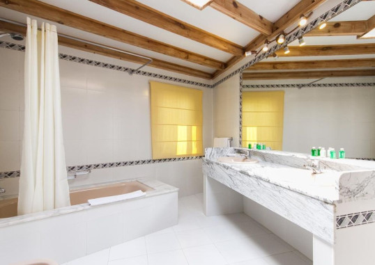 SANDS BEACH RESORT 43