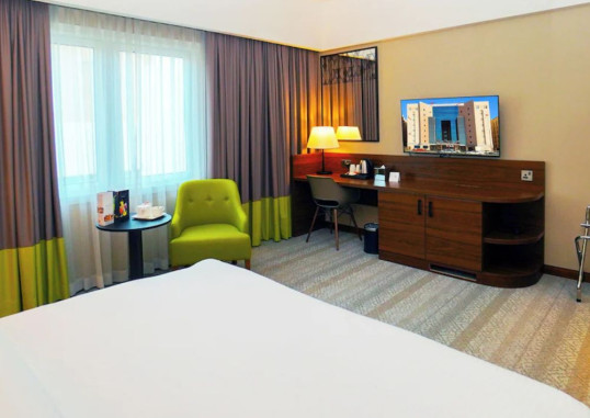 THE GRAND LUX HOTEL 13