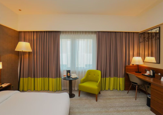 THE GRAND LUX HOTEL 14