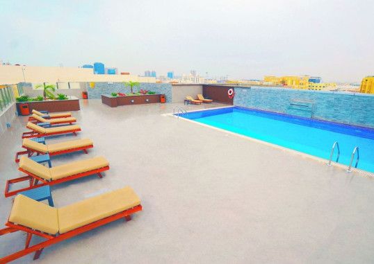 THE GRAND LUX HOTEL 25