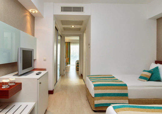 SUNIS EVREN BEACH RESORT HOTEL & SPA 4